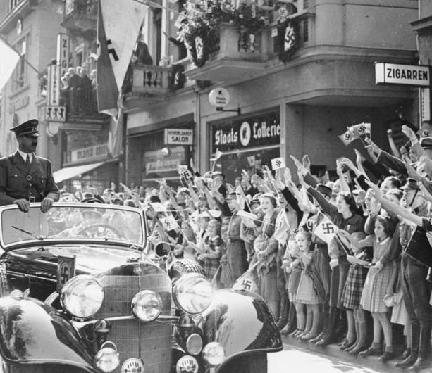 National SOCIALIST Workers Party: Socialized Medicine, Confiscation of Guns & Bonhoeffer's courage against anti-Christian state - American Minute with Bill Federer